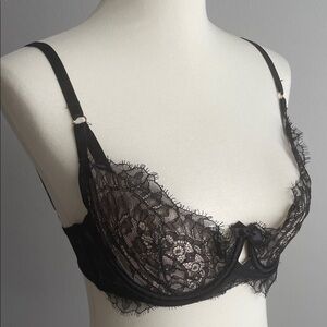 New Victoria's Secret Black Lace Bra 34C Designer Collection